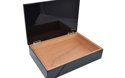 Humidor 10 szál szivar részére, lakkfekete, spanyol cédrusfa szivar tároló doboz