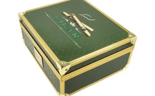 Humidor 40 szál szivar részére, cédrusfa szivar doboz, párásítóval, hygrométerrel - zöld, aranyszínű fémkerettel, Angelo