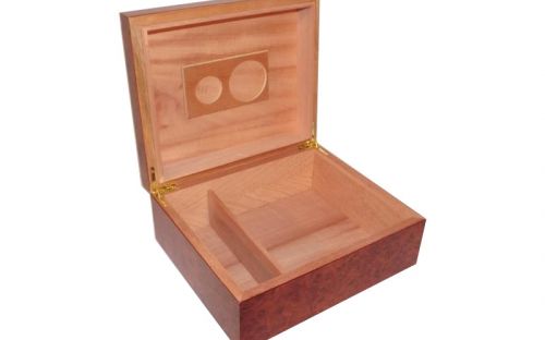 Humidor 40 szivar részére, gyökérmintás szivar tároló doboz, hygrométer, párásító + AJÁNDÉK szett!