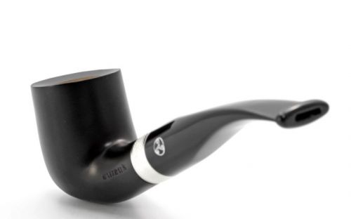 Rattray's pipa - Black Sheep 106