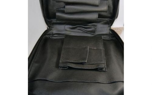 Pipatáska 7 pipának - fekete bőr (22,5x21,5x6,5cm)