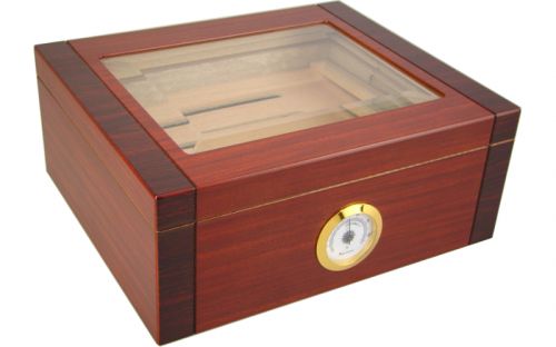 Humidor 40 szivar részére, diófa borítással, üveg tetővel, külső hygrometerrel