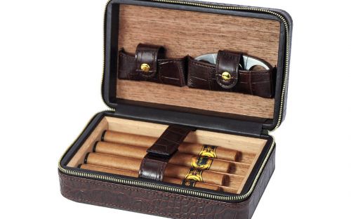 Utazó humidor 4 szál szivarhoz - bőr cédrusfa szivartartó doboz, krokodil (20x13cm)