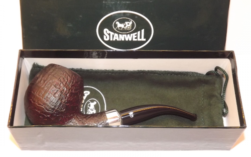 Stanwell pipa Army Mount 185 Black Sand