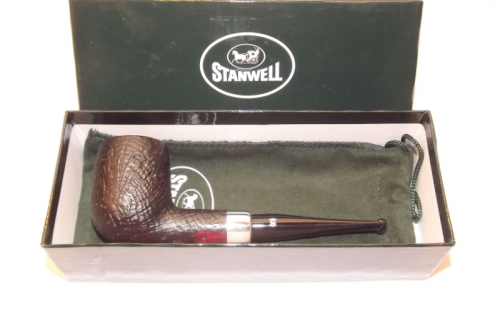Stanwell pipa Army Mount 88 Black Sand