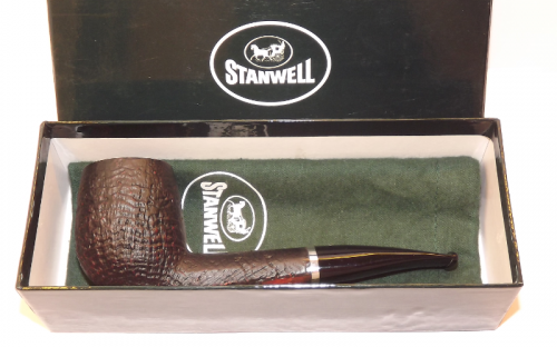 Stanwell pipa Relief 234 Black Sand