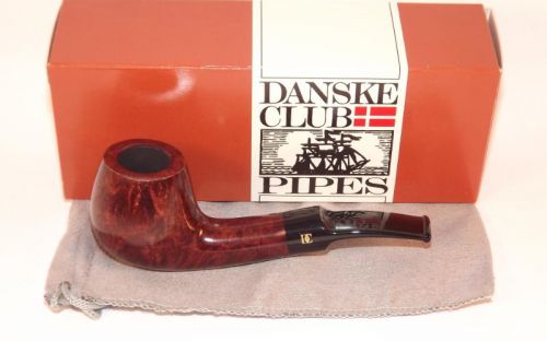 Stanwell pipa Danske Club 233 Brown Polish