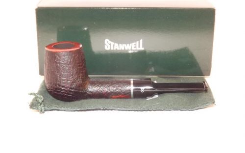 Stanwell pipa Relief 13 Black Sand