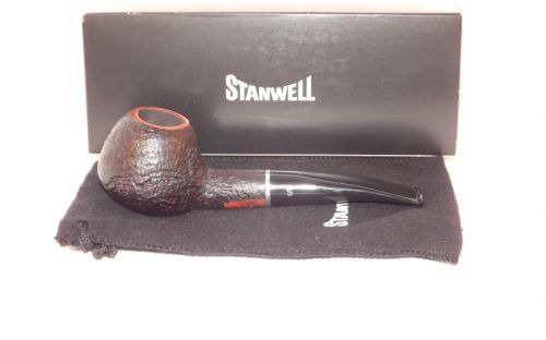 Stanwell pipa Relief 109 Black Sand