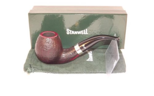 Stanwell pipa Sterling 185 Black Sand