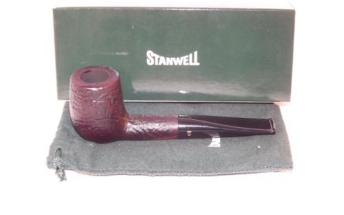 Stanwell pipa De Luxe 88 Black Sand