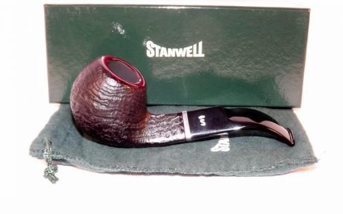 Stanwell pipa Sterling 15 Black Sand