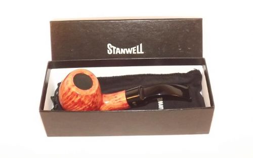 Stanwell pipa Flame Grain 232