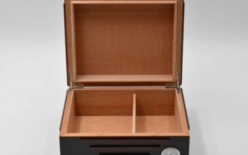 Humidor 40 szál szivarnak, fekete-cseresznye színű, cédrusfa szivar doboz, párásítóval és külső hygrometerrel