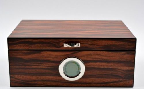 Exkluzív-Luxus humidor 50 szál szivar részére, cédrusfa szivar doboz, DIGITÁLIS hygrométerrel - barna-csíkos