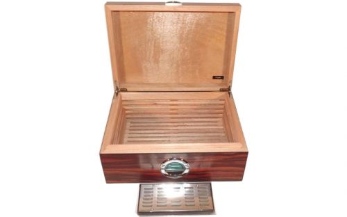 Exkluzív-Luxus humidor 50 szál szivar részére, cédrusfa szivar doboz, DIGITÁLIS hygrométerrel - barna-csíkos