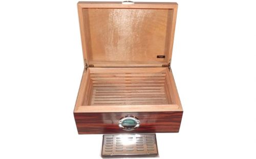 Exkluzív-Luxus humidor 50 szál szivar részére, cédrusfa szivar doboz, DIGITÁLIS hygrométerrel - barna-csíkos