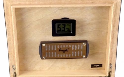 Humidor 50 szál szivar részére, cédrusfa szivar tároló doboz, párásítóval, digitális-hygrométerrel, barna, ívelt