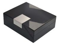 Humidor 15 szál szivar részére, lakkfekete cédrusfa szivar tároló doboz, párásítóval, hygrométerrel